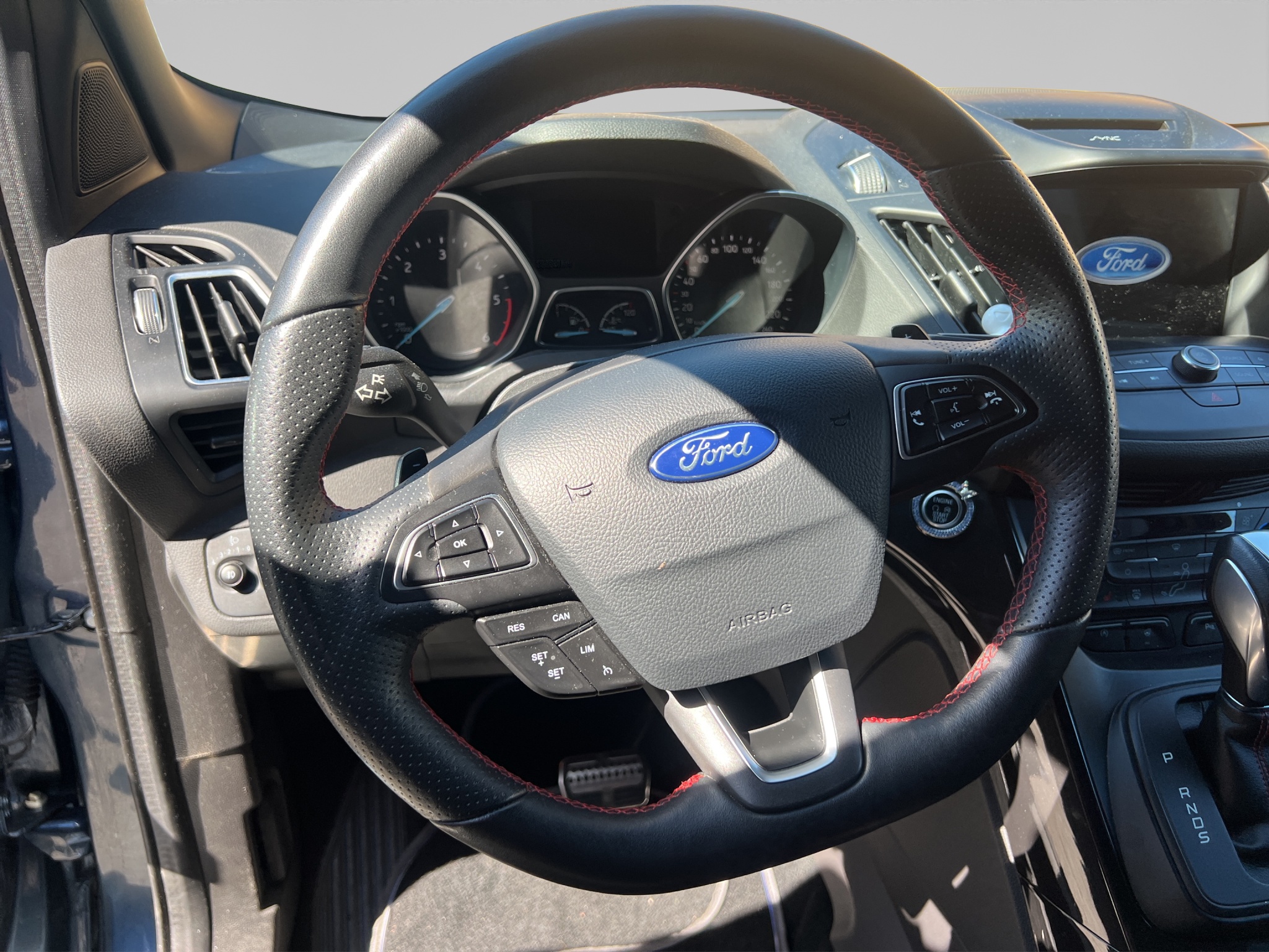 FORD KUGA 10