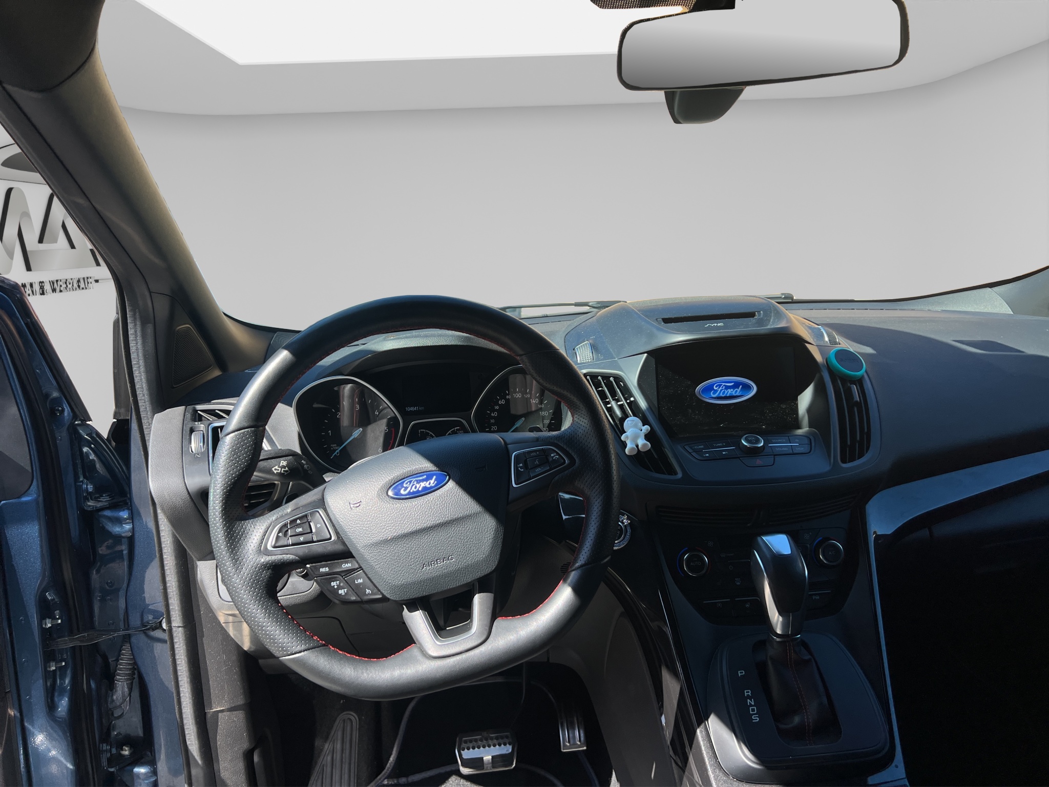 FORD KUGA 11