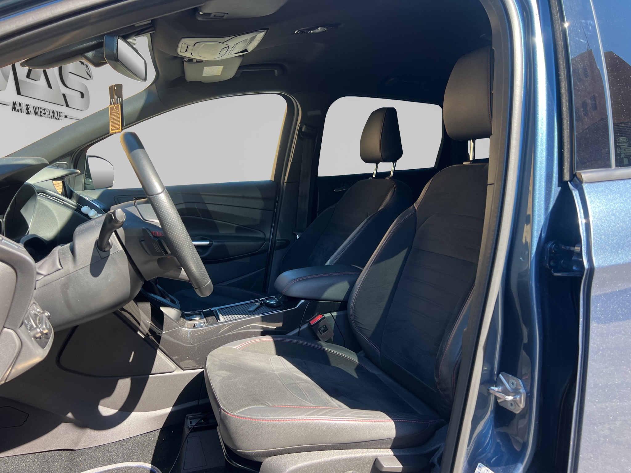 FORD KUGA 9