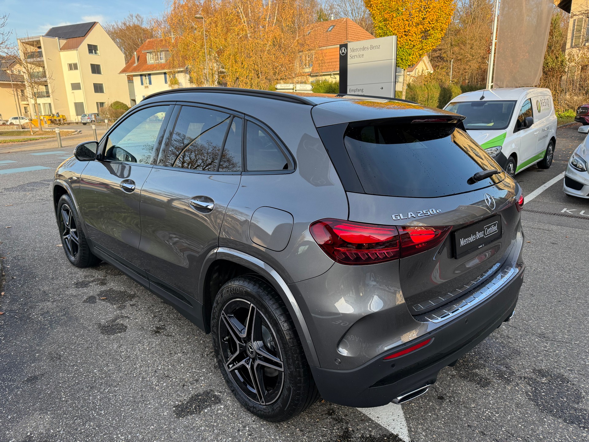 MERCEDES-BENZ GLA 250 e EQ Star 8G-DCT - 7