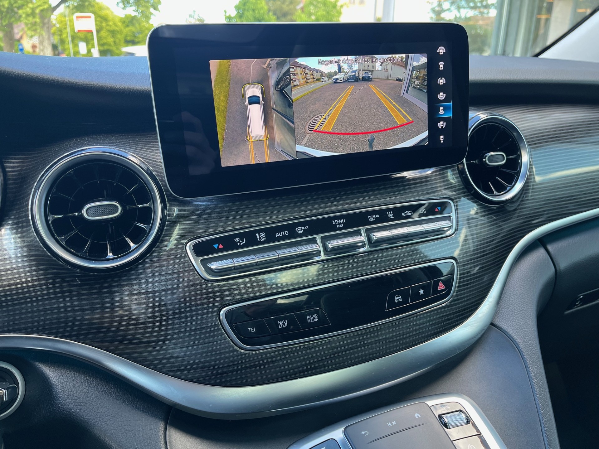 MERCEDES-BENZ V 300 d lang Avantgarde 4Matic 9G-Tronic - 15
