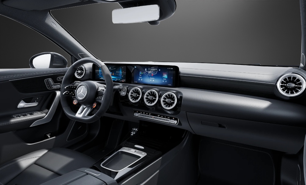 MERCEDES-BENZ A AMG 45 S 4Matic+ 8G-DCT - 9