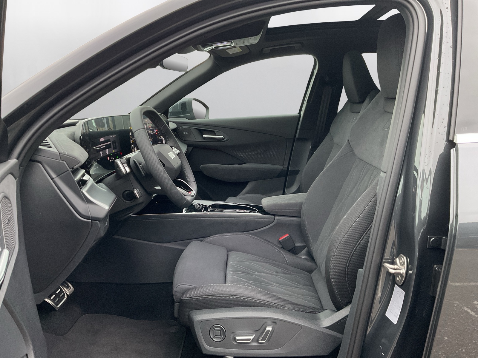 AUDI Q3 SUV e-hybrid 200 kW S tronig - 10