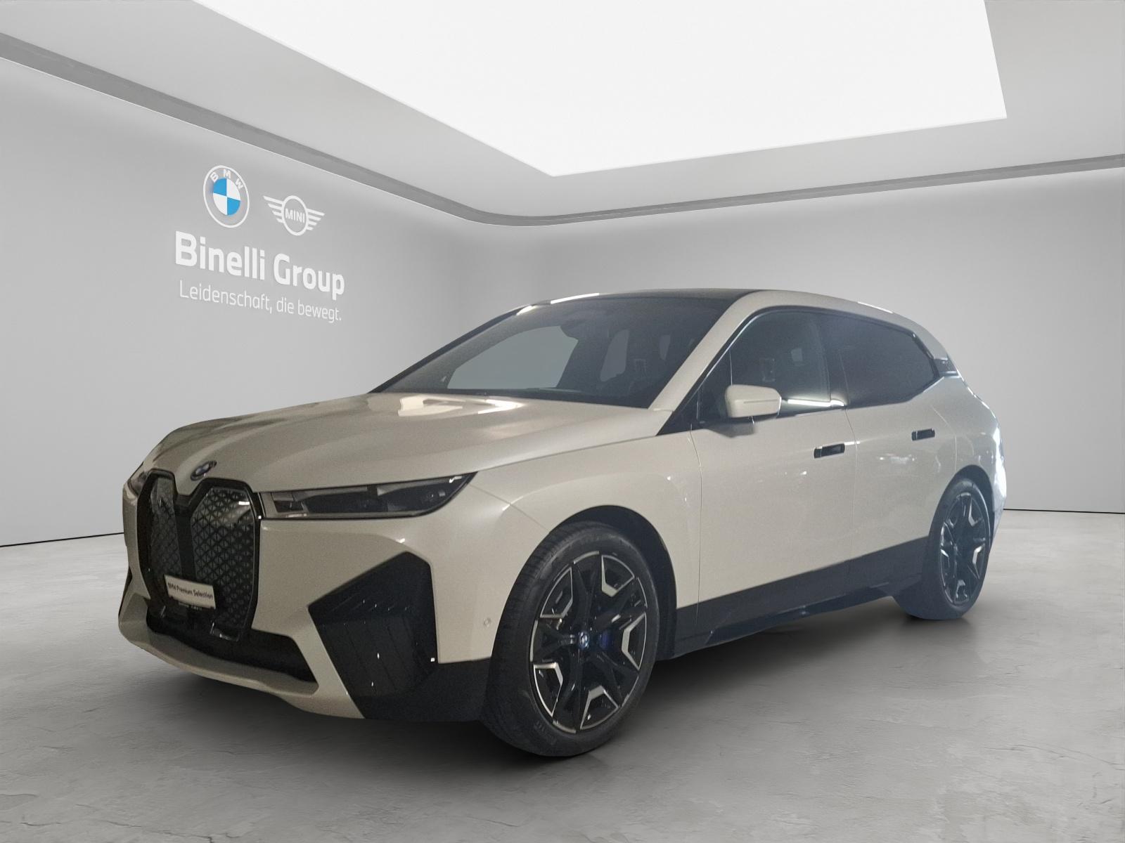 iX xDrive40