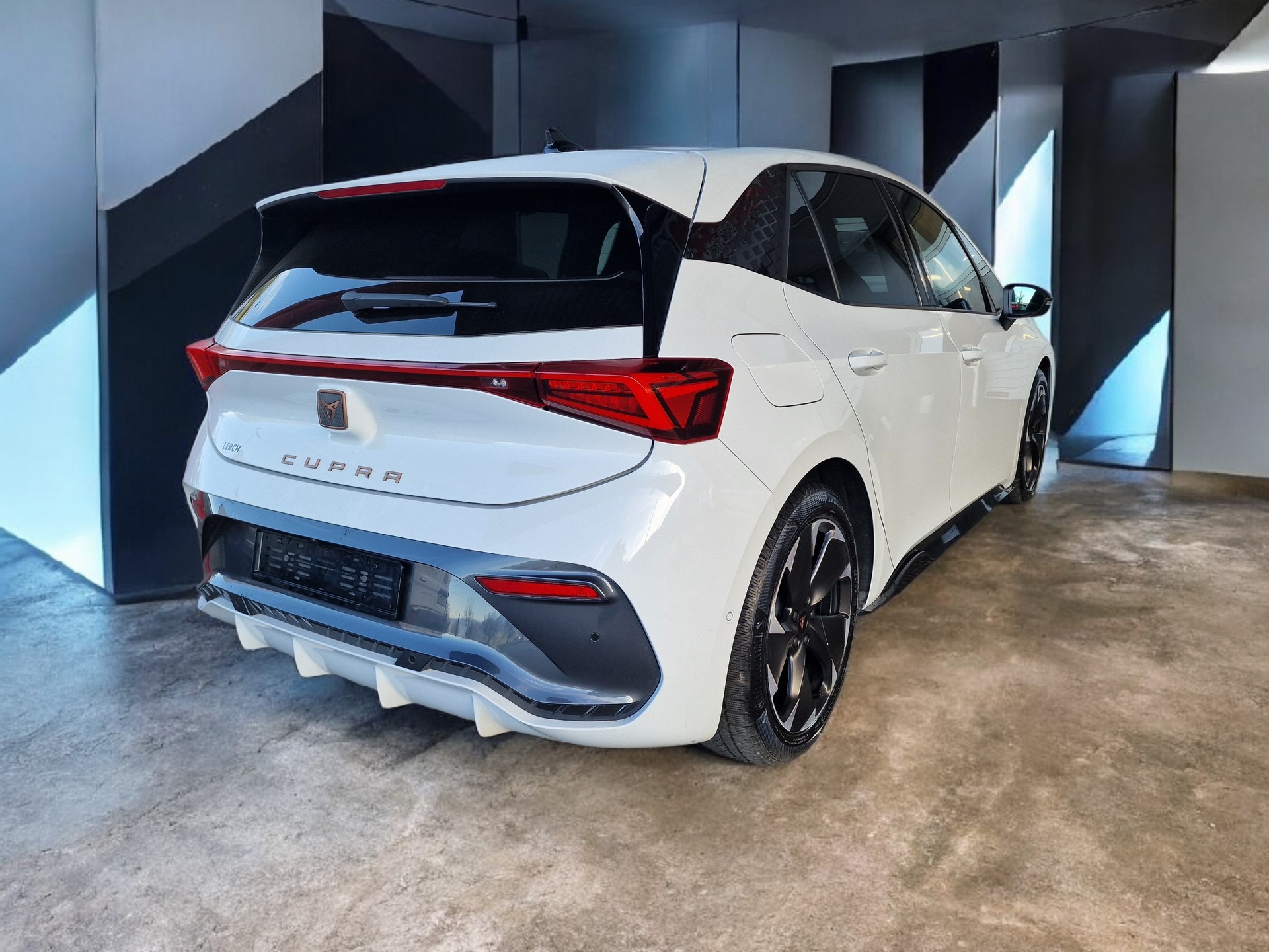 CUPRA Born 58 kWh e-Boost neuwertig - 6