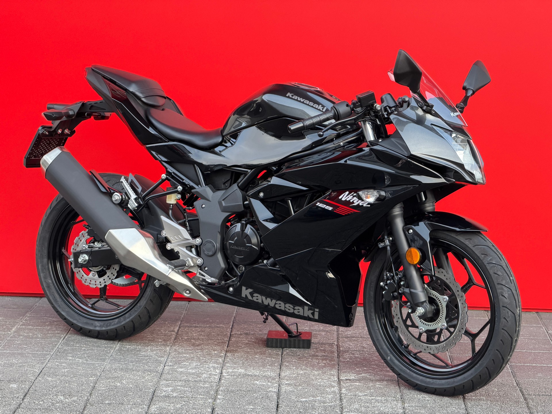 KAWASAKI Ninja 125 - 2