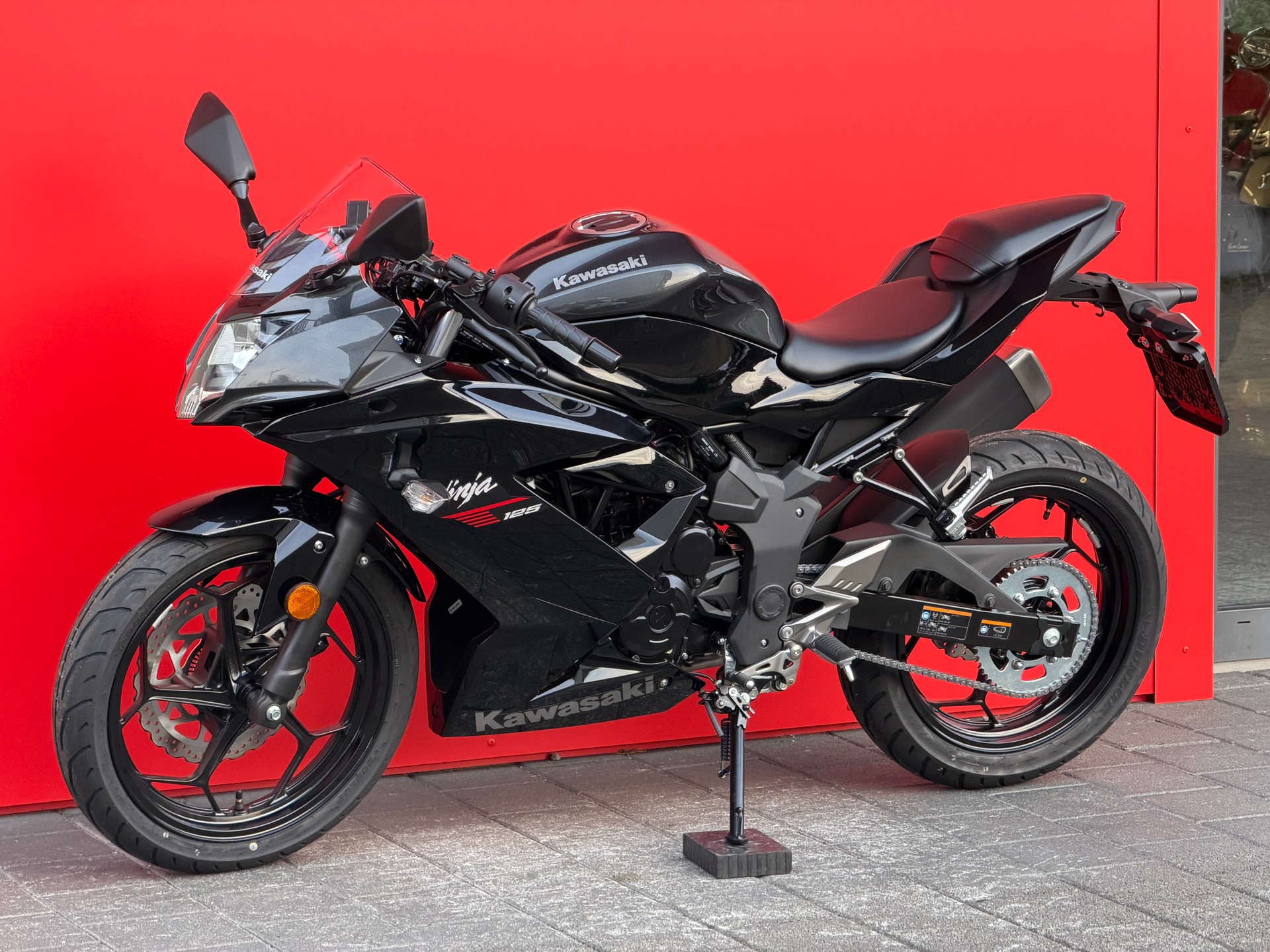 KAWASAKI Ninja 125 - 14