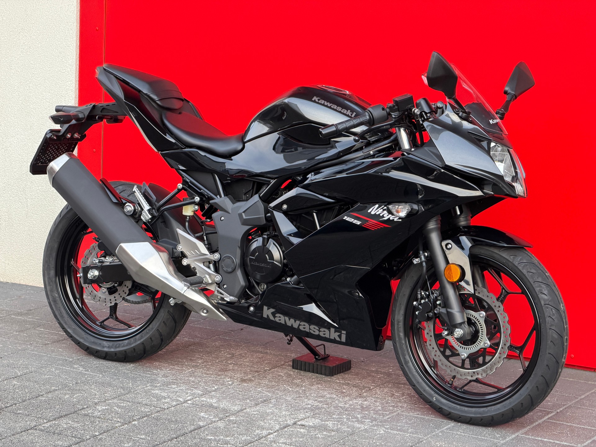 KAWASAKI Ninja 125 - 5