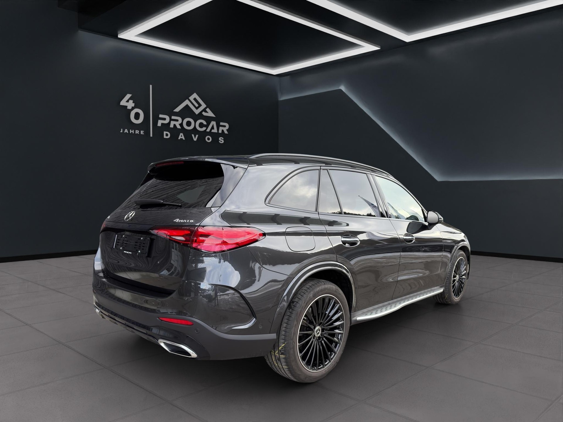 MERCEDES-BENZ GLC 220 d AMG Line 4matic - 4