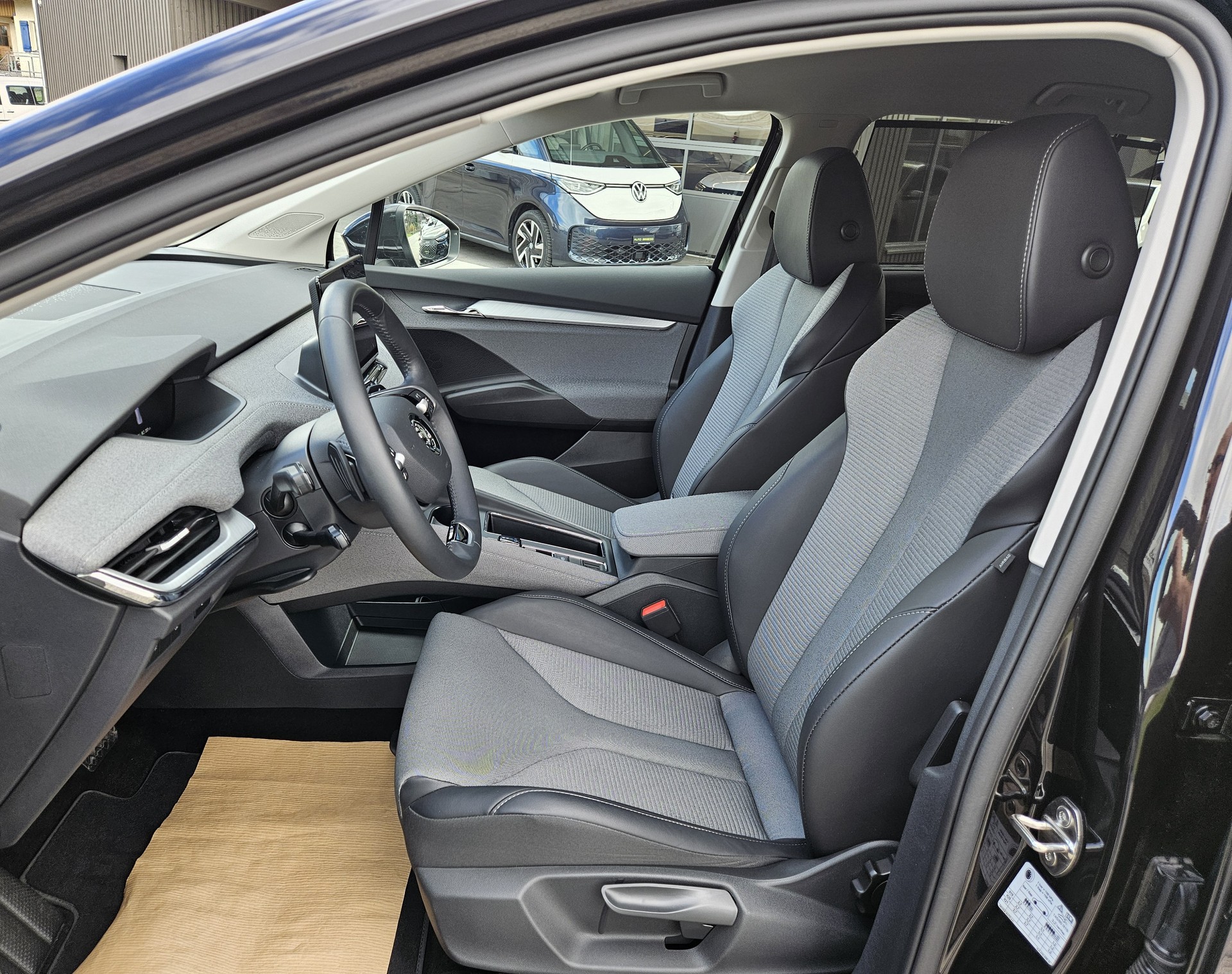 SKODA Enyaq 85x 4x4 mit 286 PS - 10