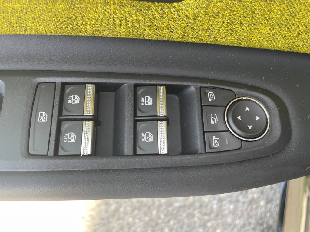 RENAULT R5 E-Tech Comfort Range iconic five - 12