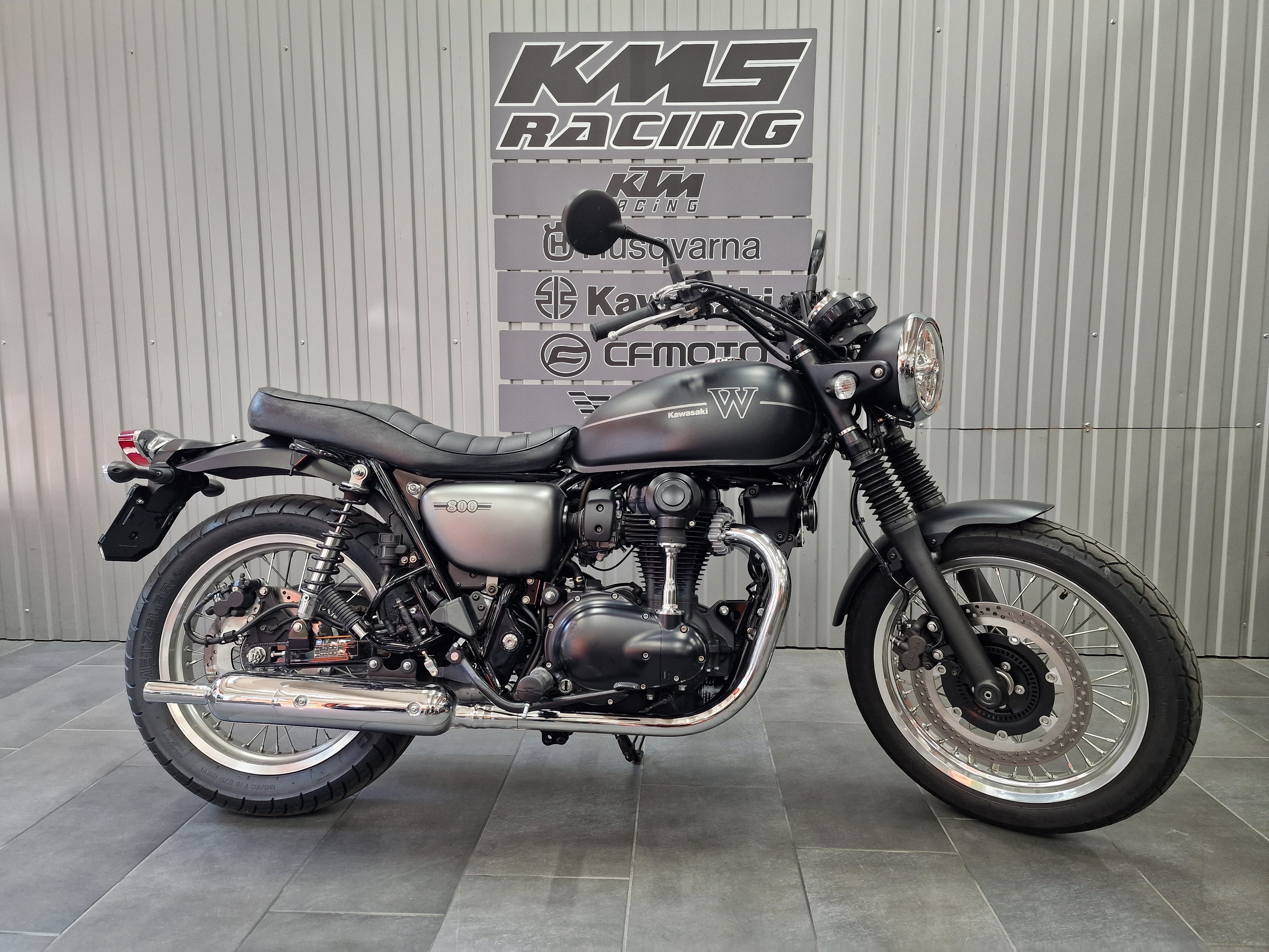 KAWASAKI W 800