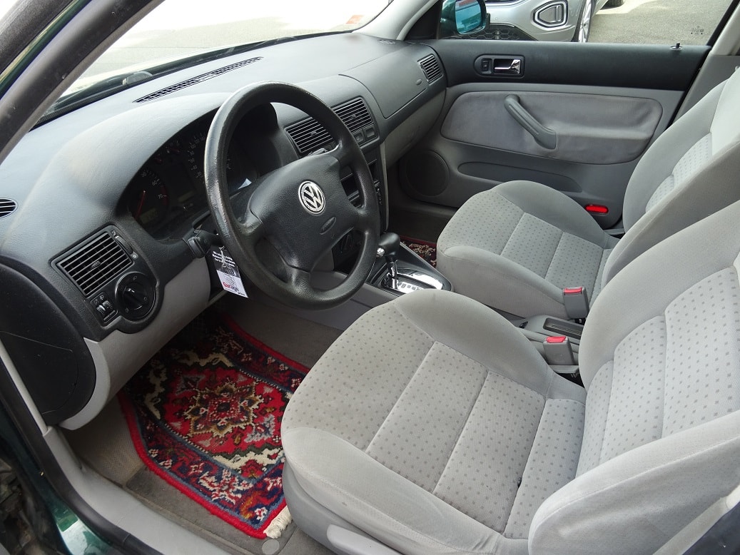 VW Golf 1.8 Comfortline - 5