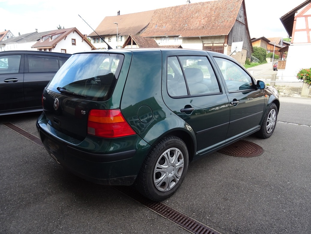 VW Golf 1.8 Comfortline - 3