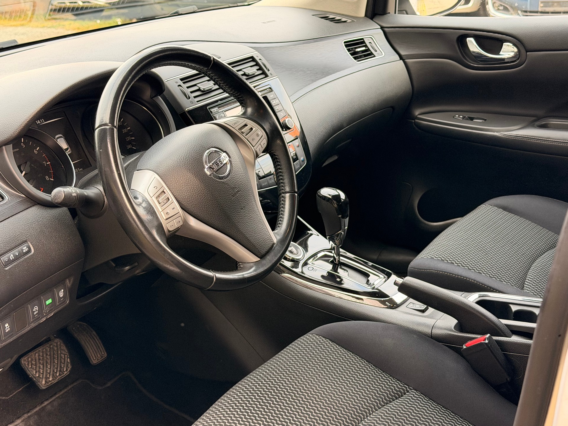 NISSAN Pulsar 1.2 DIG-T tekna Xtronic CVT - 11