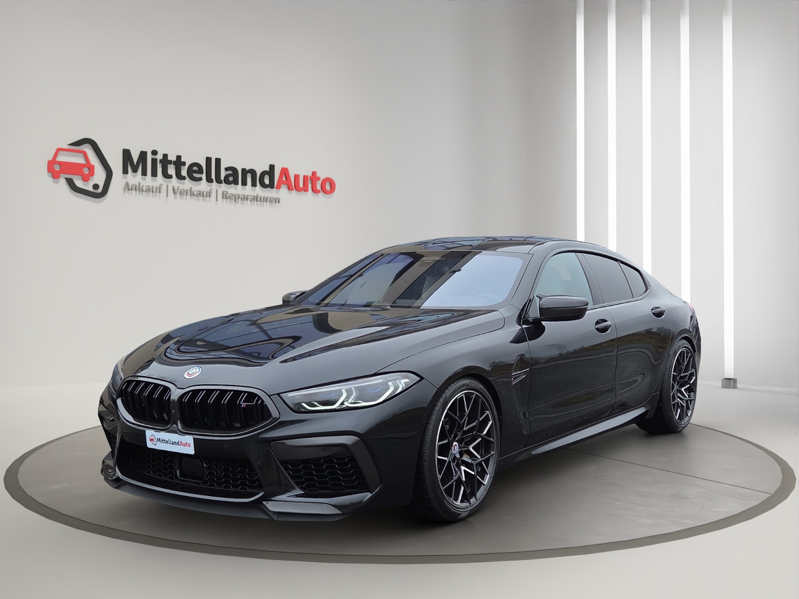 BMW M8