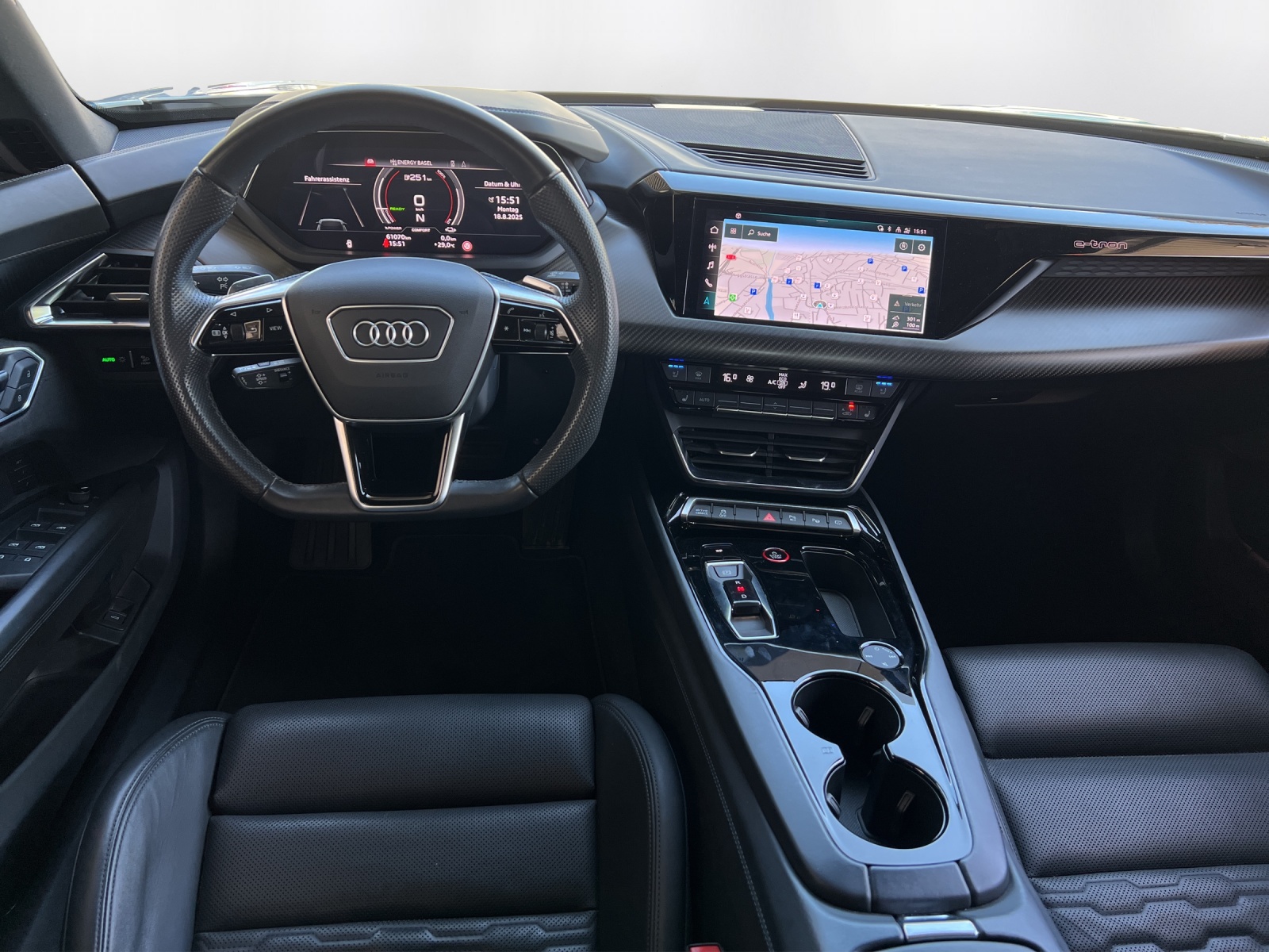 AUDI e-tron GT quattro - 7