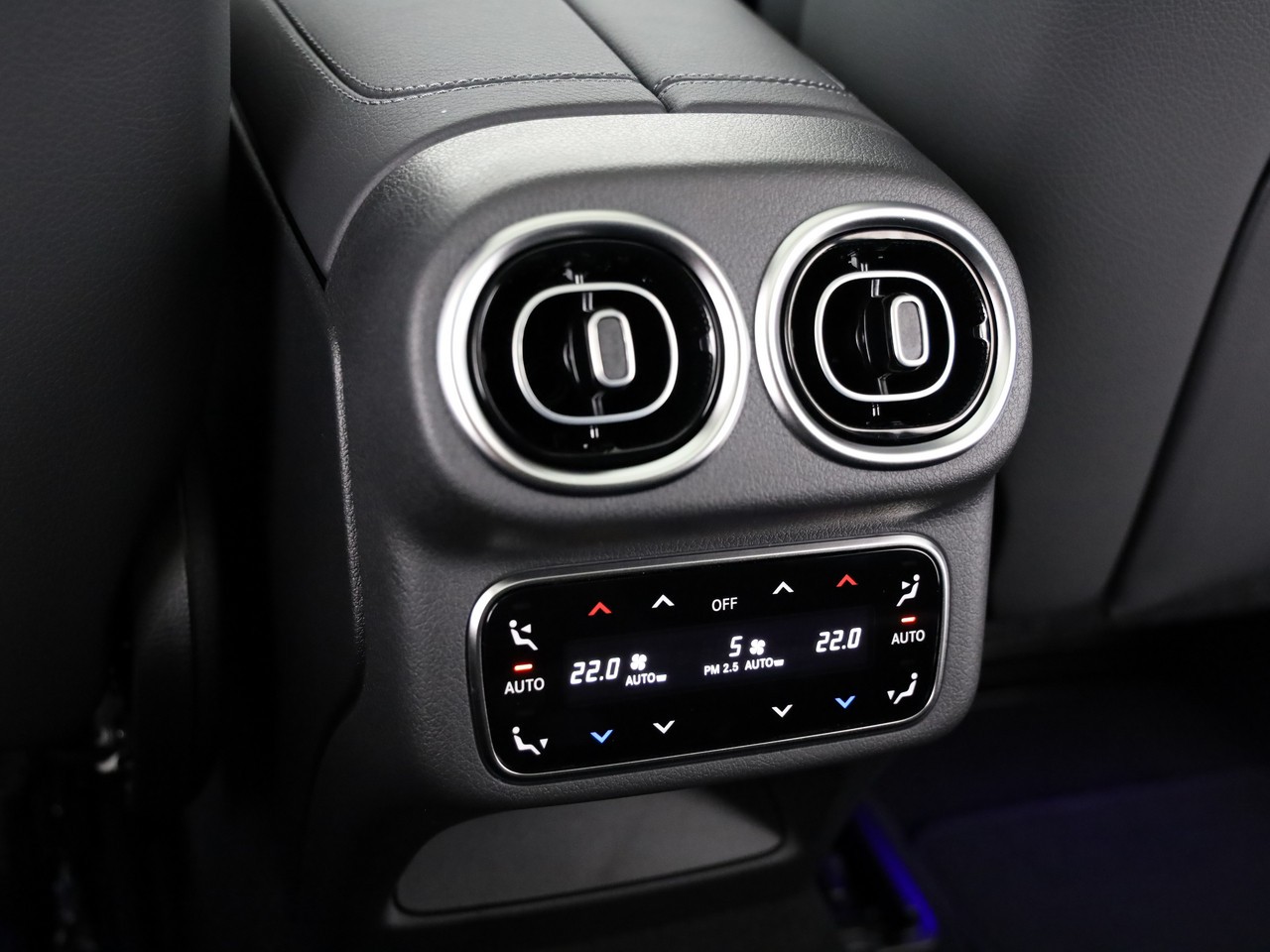 MERCEDES-BENZ GLC 300 4Matic 9G-Tronic - 17