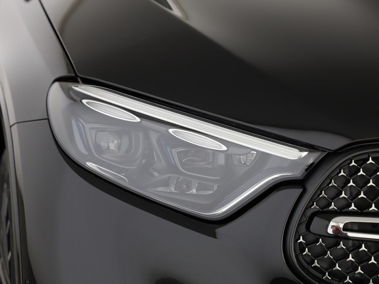 MERCEDES-BENZ GLC 300 4Matic 9G-Tronic - 20