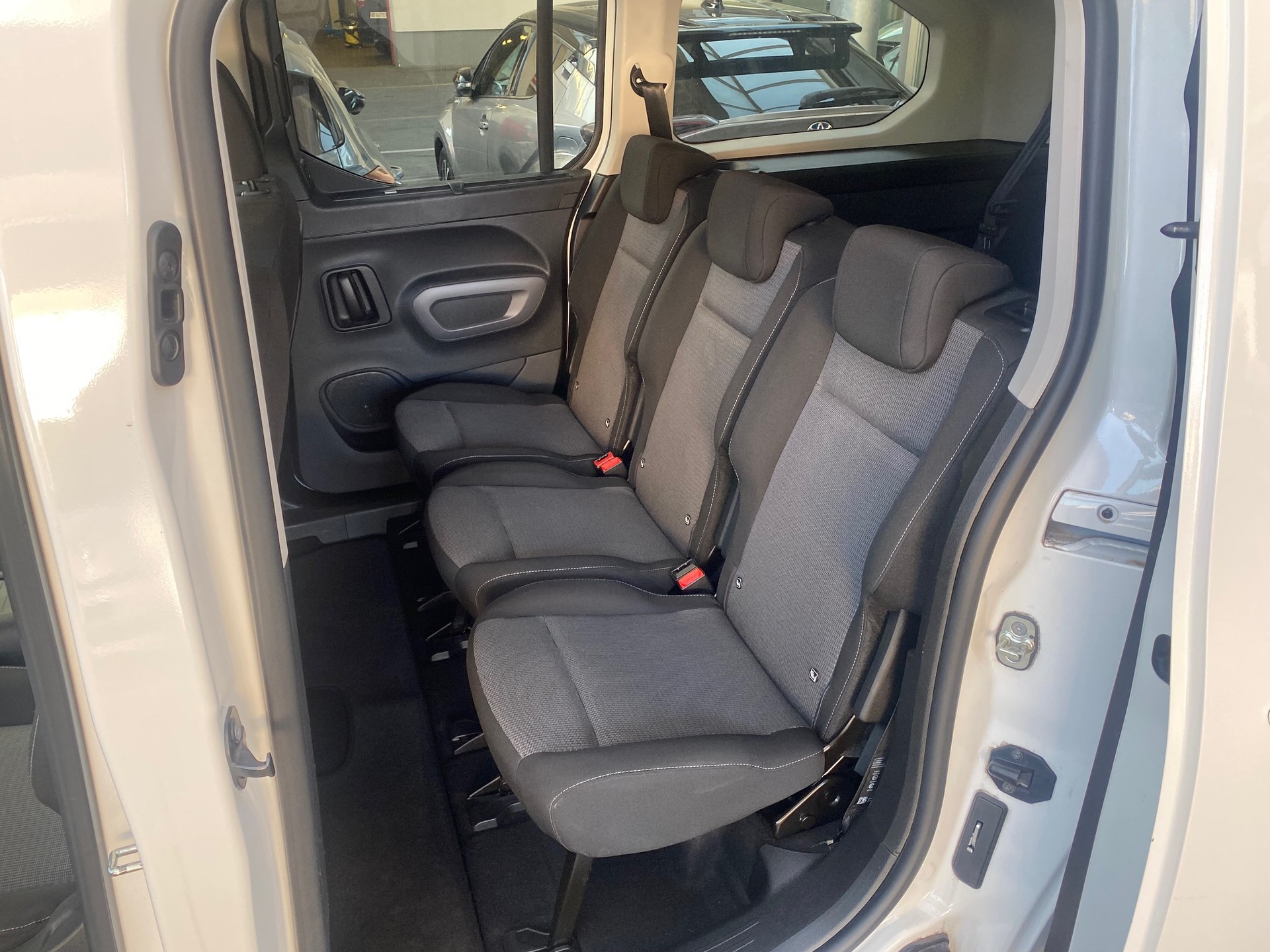 TOYOTA Proace City Verso 1.2 Trend Long Automatik - 8