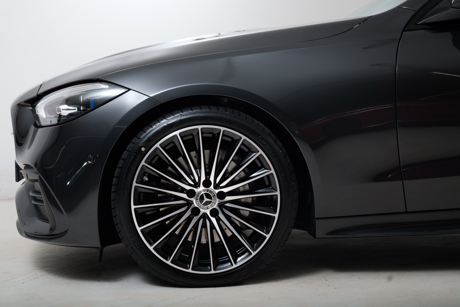 MERCEDES-BENZ C 220 d T 4 Matic Swiss Star - 3