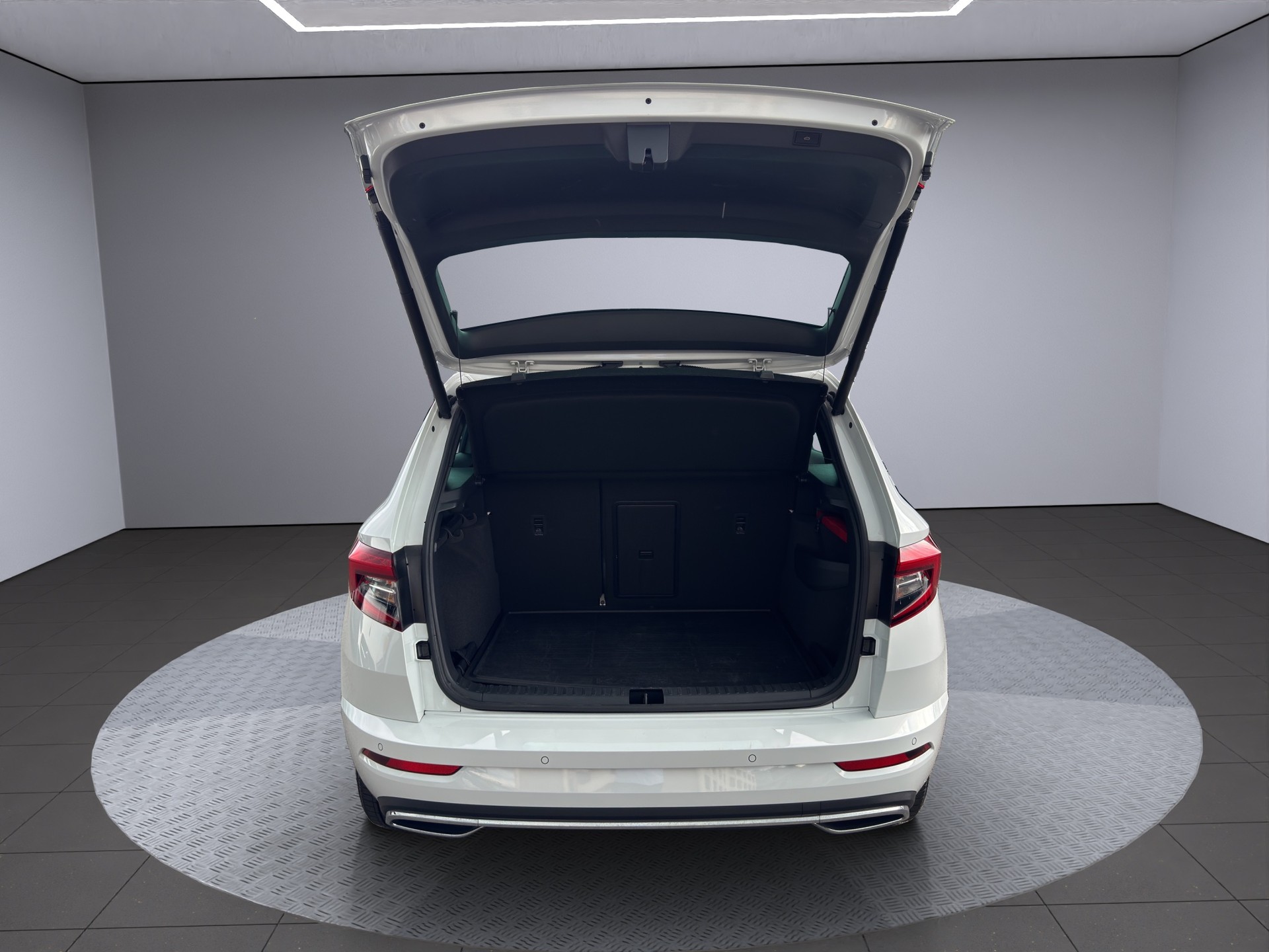 SKODA Karoq 2.0 TSI SportLine 4x4 DSG - 18