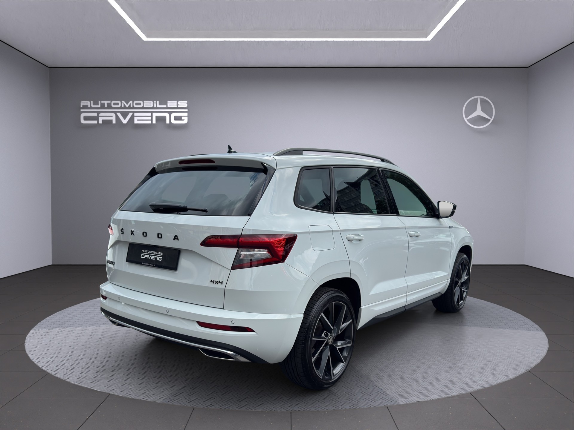 SKODA Karoq 2.0 TSI SportLine 4x4 DSG - 5