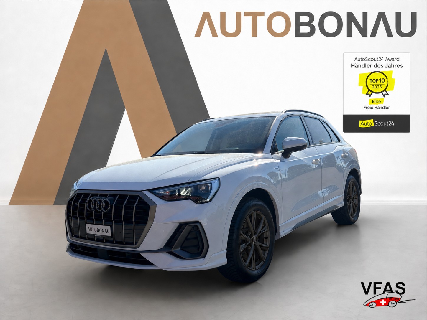 AUDI Q3 2.0 40 TFSI S line quattro S-Tronic Sky black - 31