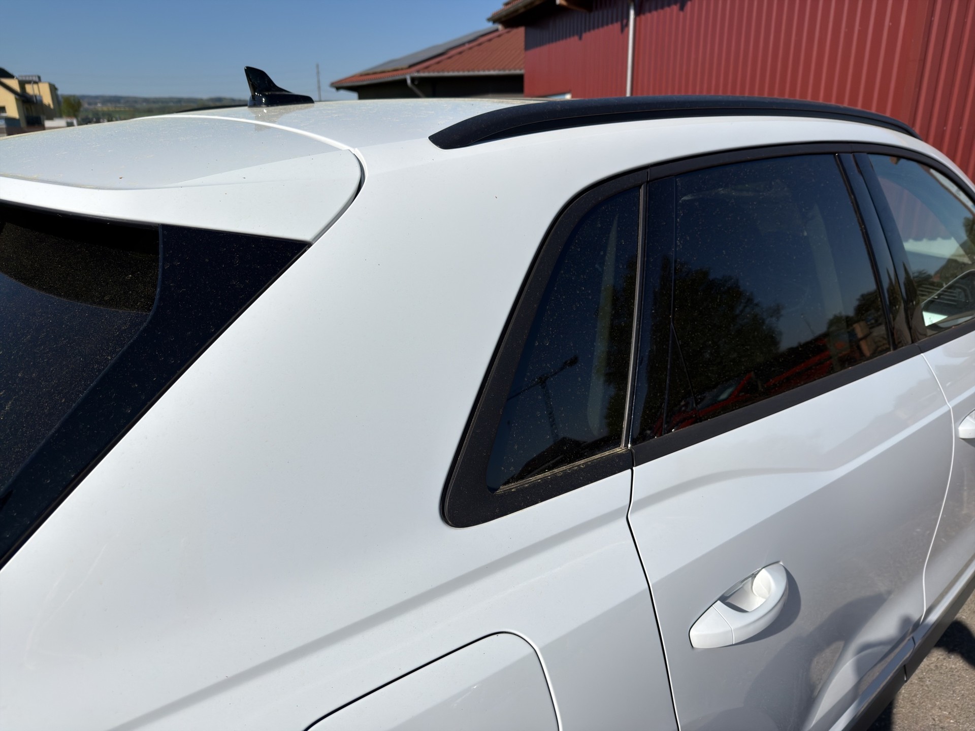 AUDI Q3 2.0 40 TFSI S line quattro S-Tronic Sky black - 28