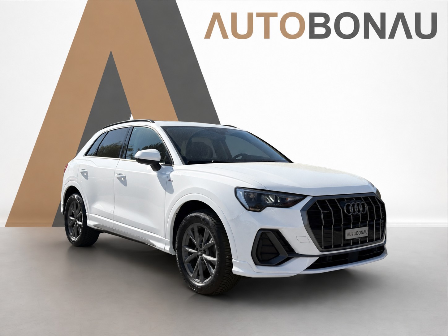 AUDI Q3 2.0 40 TFSI S line quattro S-Tronic Sky black - 36