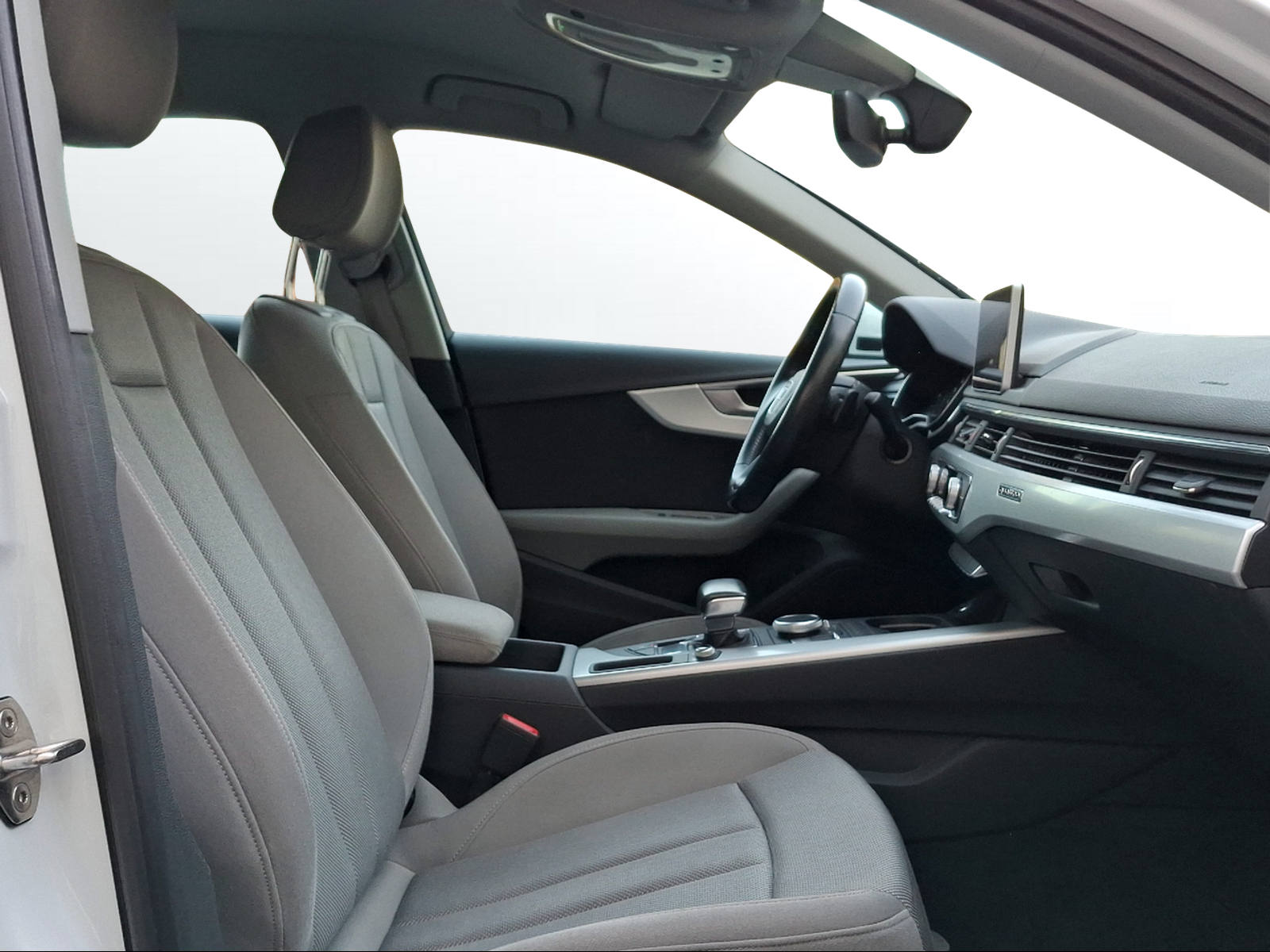 AUDI A4 Avant 2.0 TFSI quattro S-tronic - 11