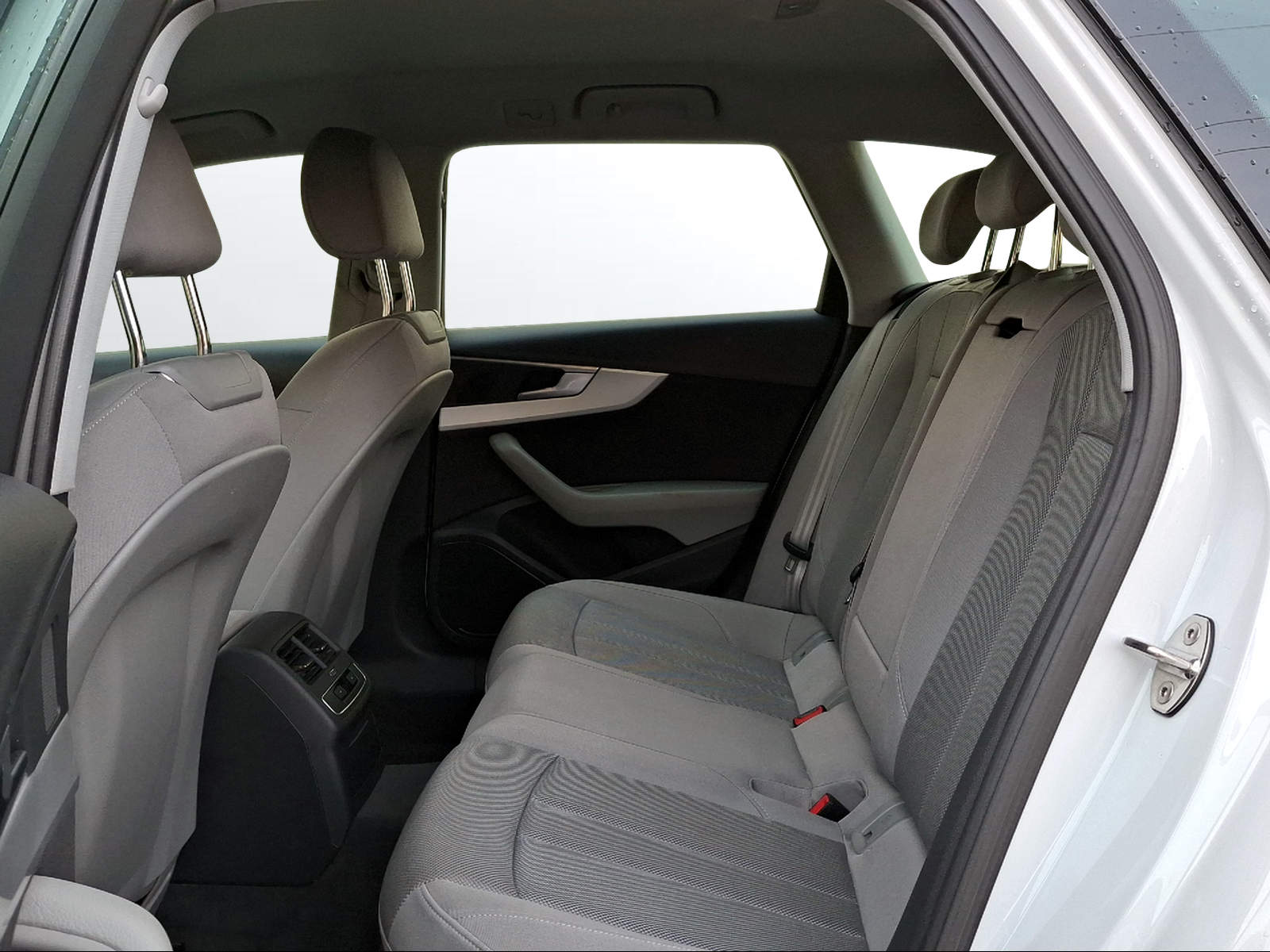 AUDI A4 Avant 2.0 TFSI quattro S-tronic - 12