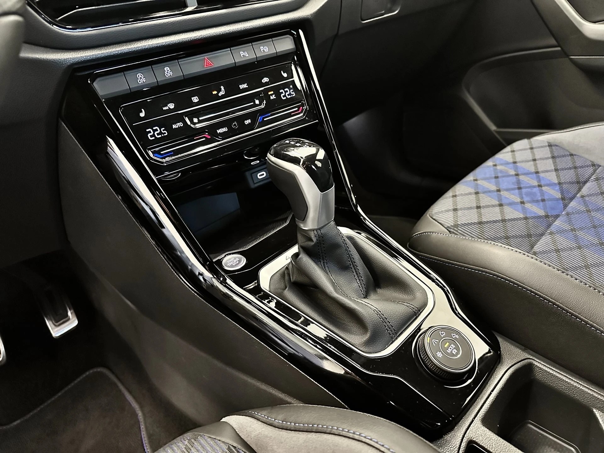 VW T-Roc R Akrapovic 4Motion 2.0 TSI - 18