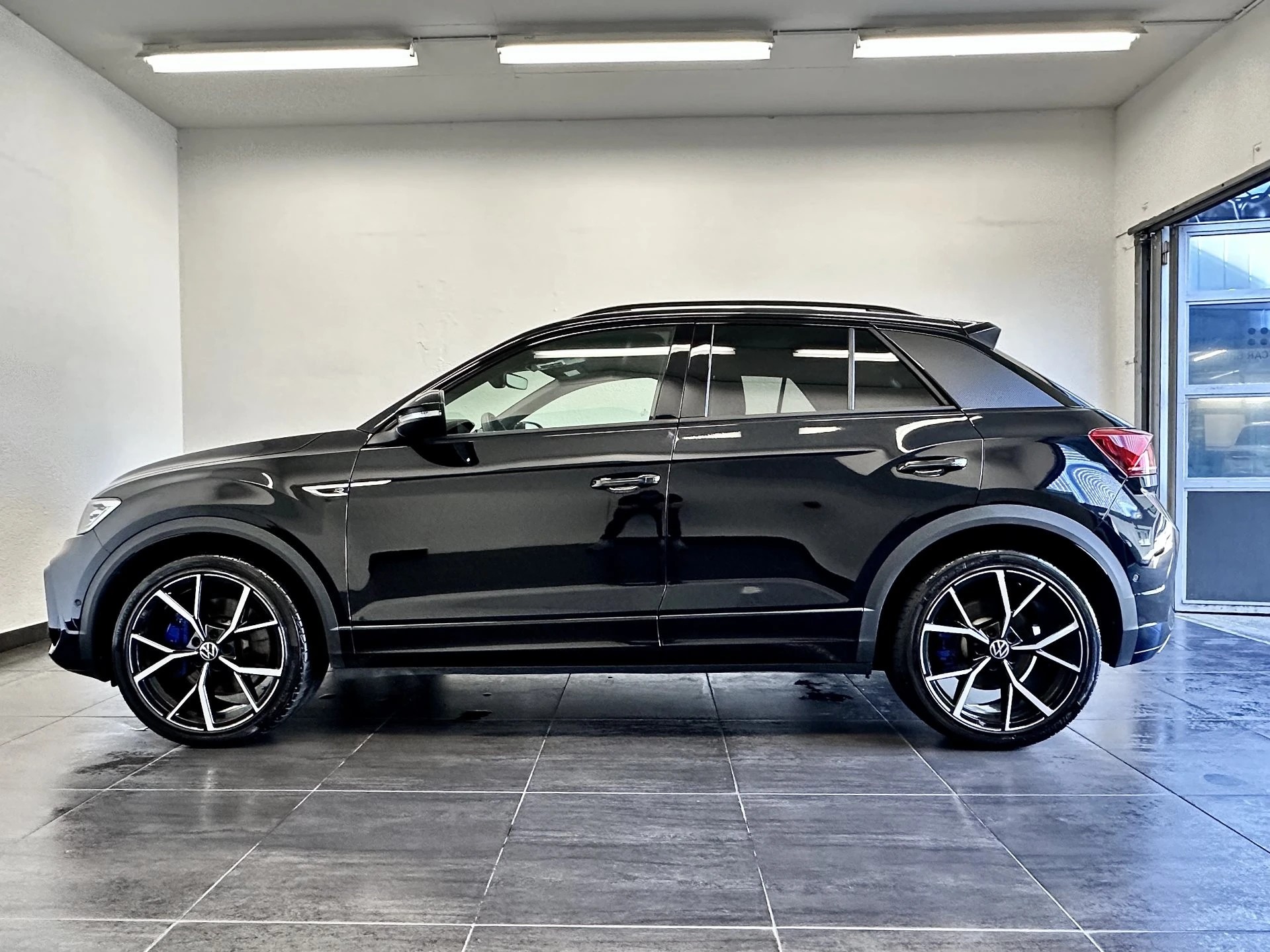 VW T-Roc R Akrapovic 4Motion 2.0 TSI - 5