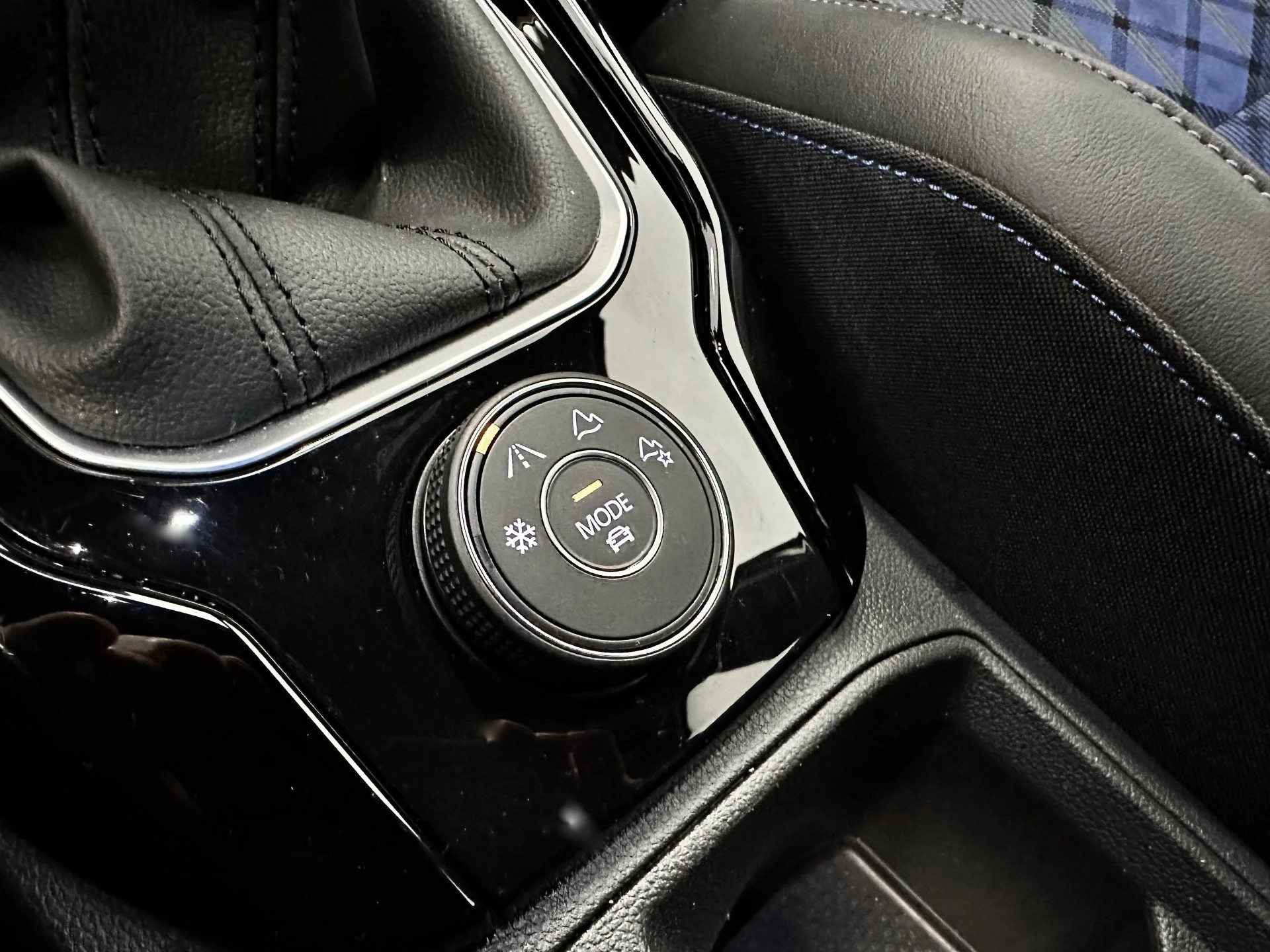 VW T-Roc R Akrapovic 4Motion 2.0 TSI - 20