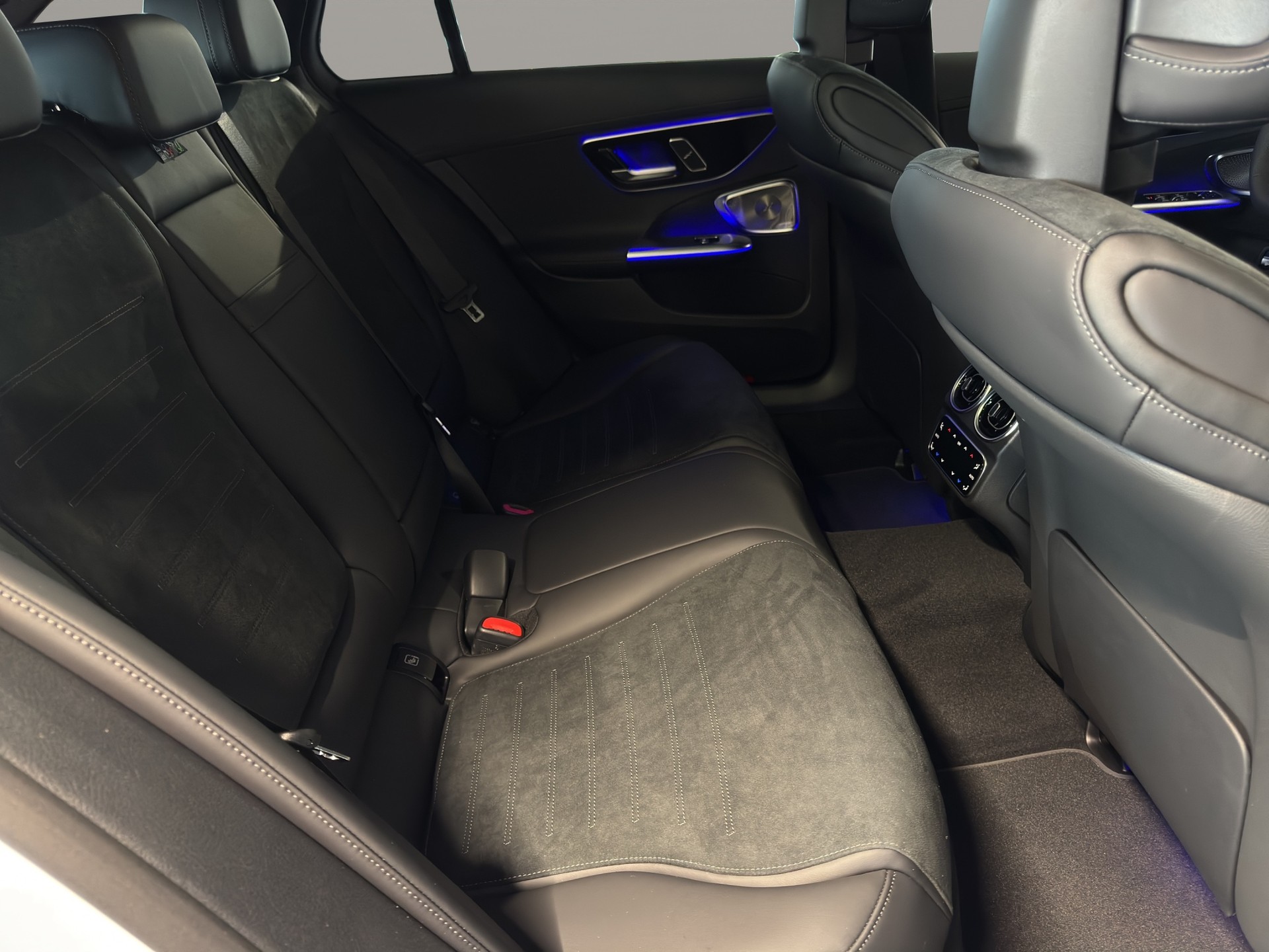 MERCEDES-BENZ C 220 d T 4 Matic Swiss Star - 12