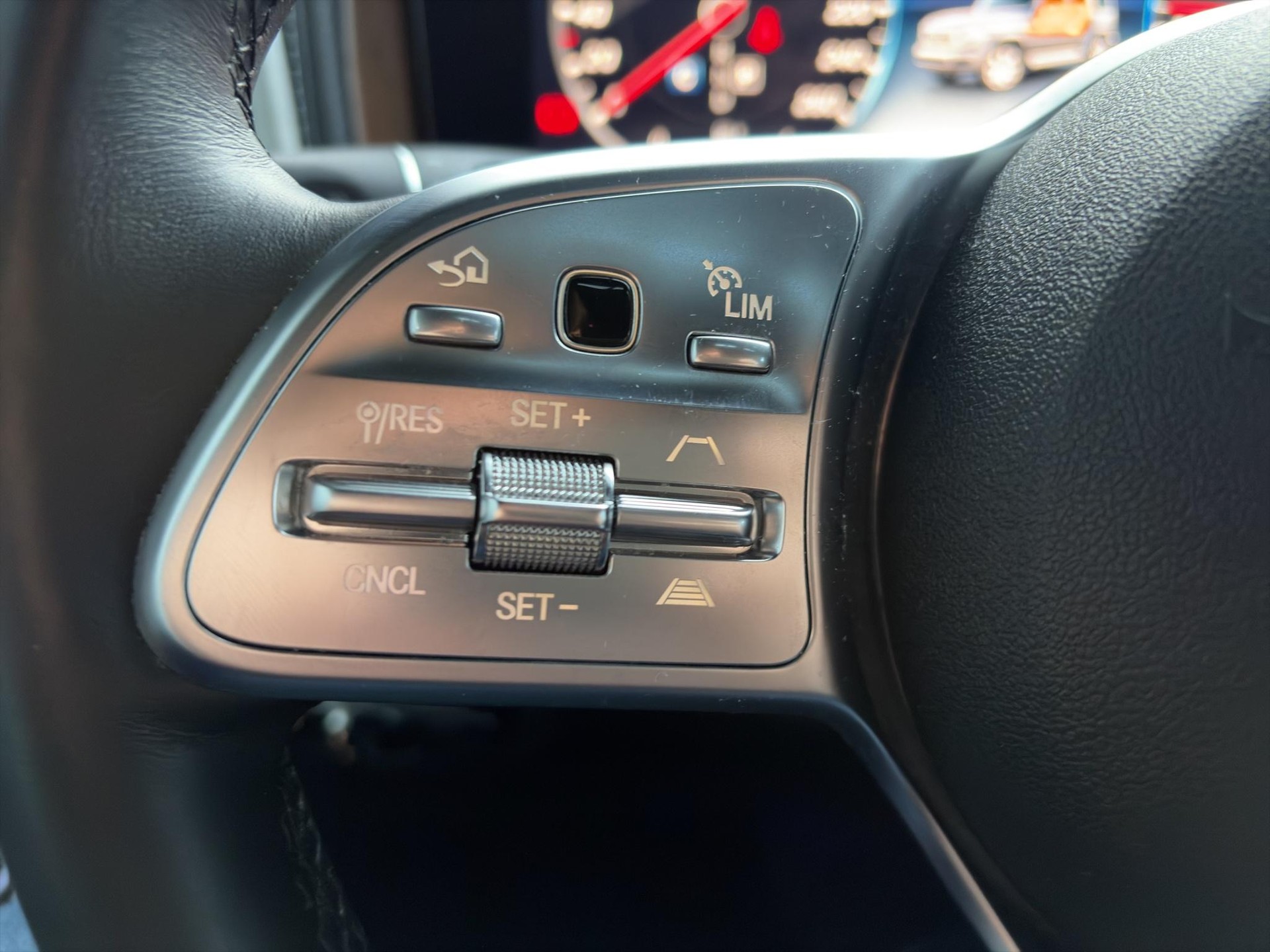 MERCEDES-BENZ G 500 AMG Line - 11