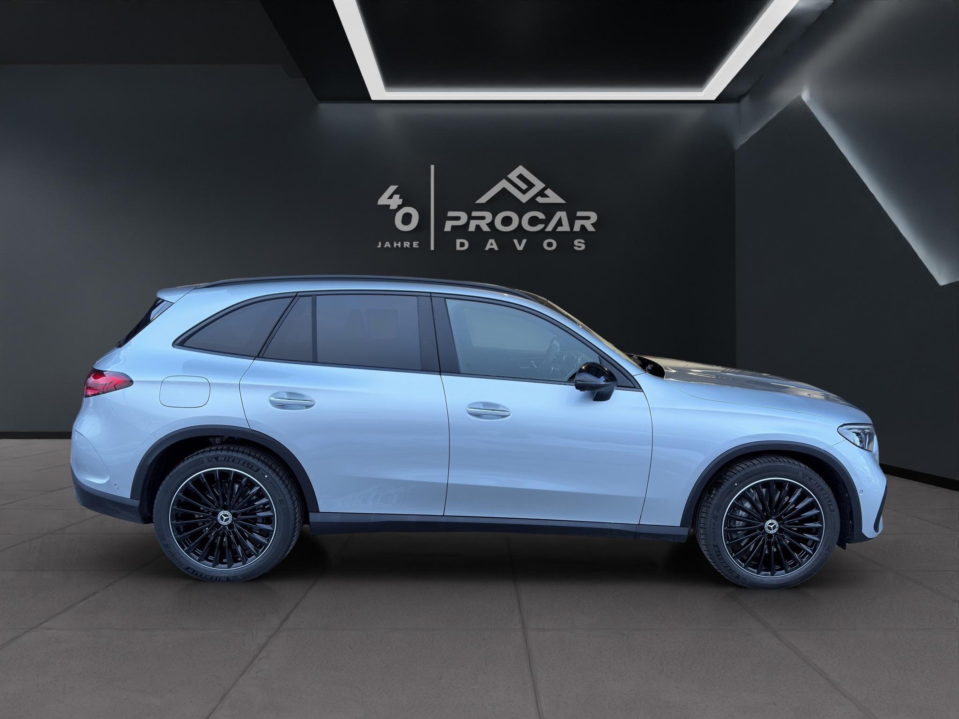 MERCEDES-BENZ GLC 220 d AMG Line 4matic - 2