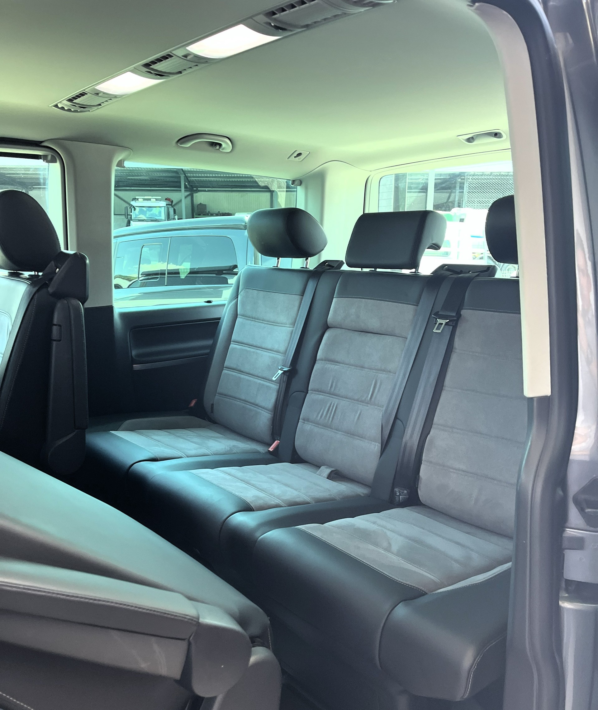 VW T6.1 Multivan 2.0 Bi-TDI Highline Liberty 4Mot. DSG - 19