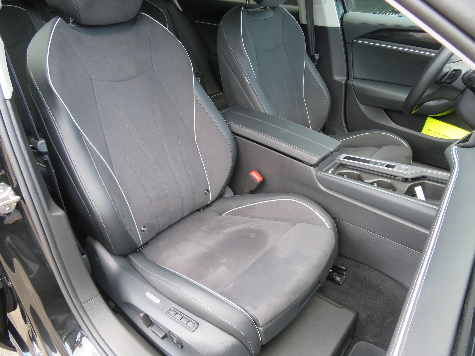 VW Passat Variant 1.5 eTSI evo2 Business DSG - 12