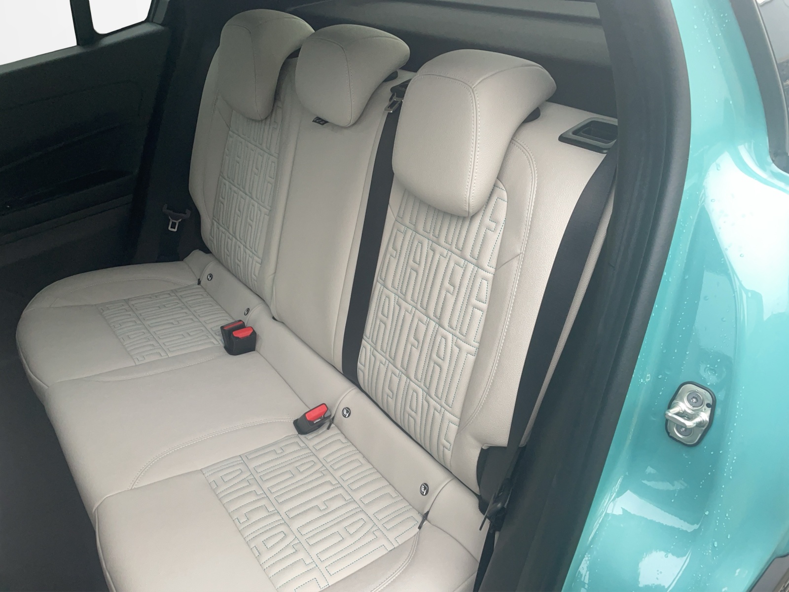 FIAT 600 1.2 Hybrid La Prima - 15