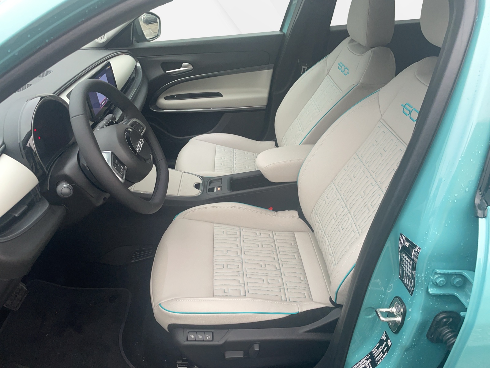 FIAT 600 1.2 Hybrid La Prima - 9