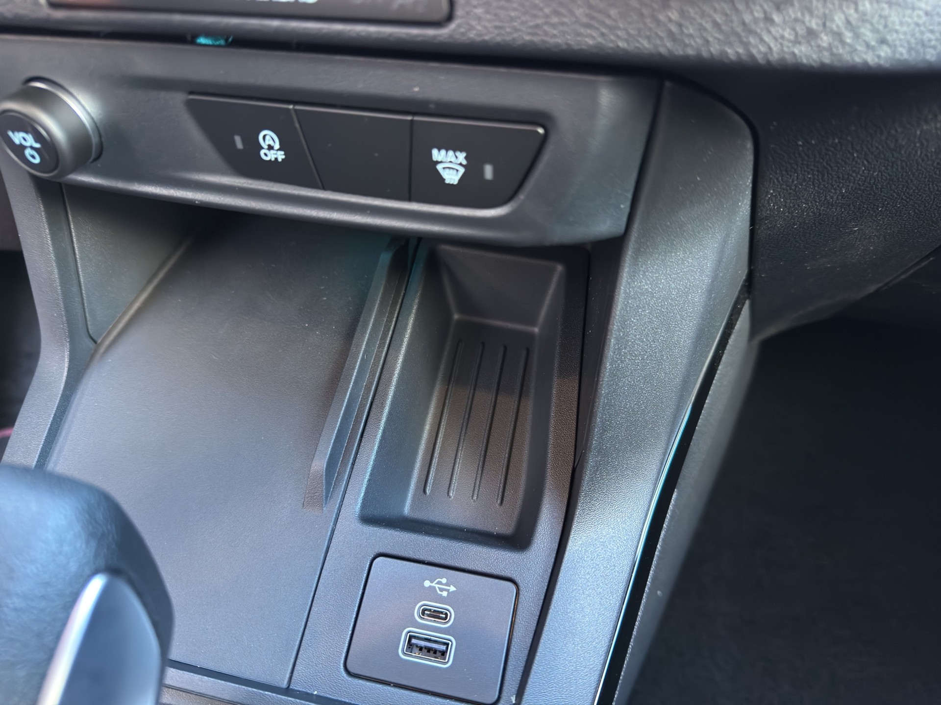 FORD Puma 1.0 MHEV ST-Line Automat - 20