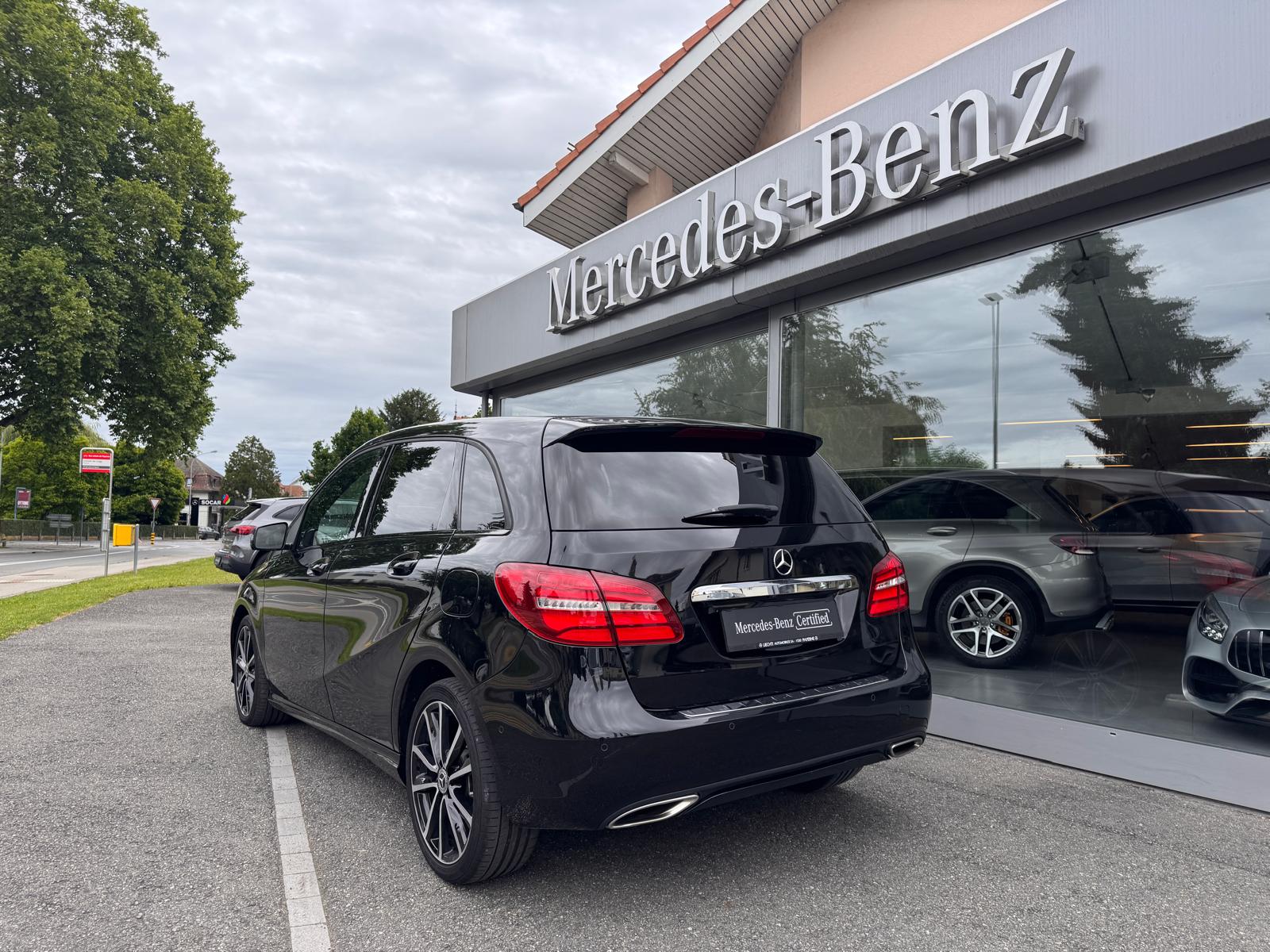 MERCEDES-BENZ B 200 Night Star 7G-DCT - 4