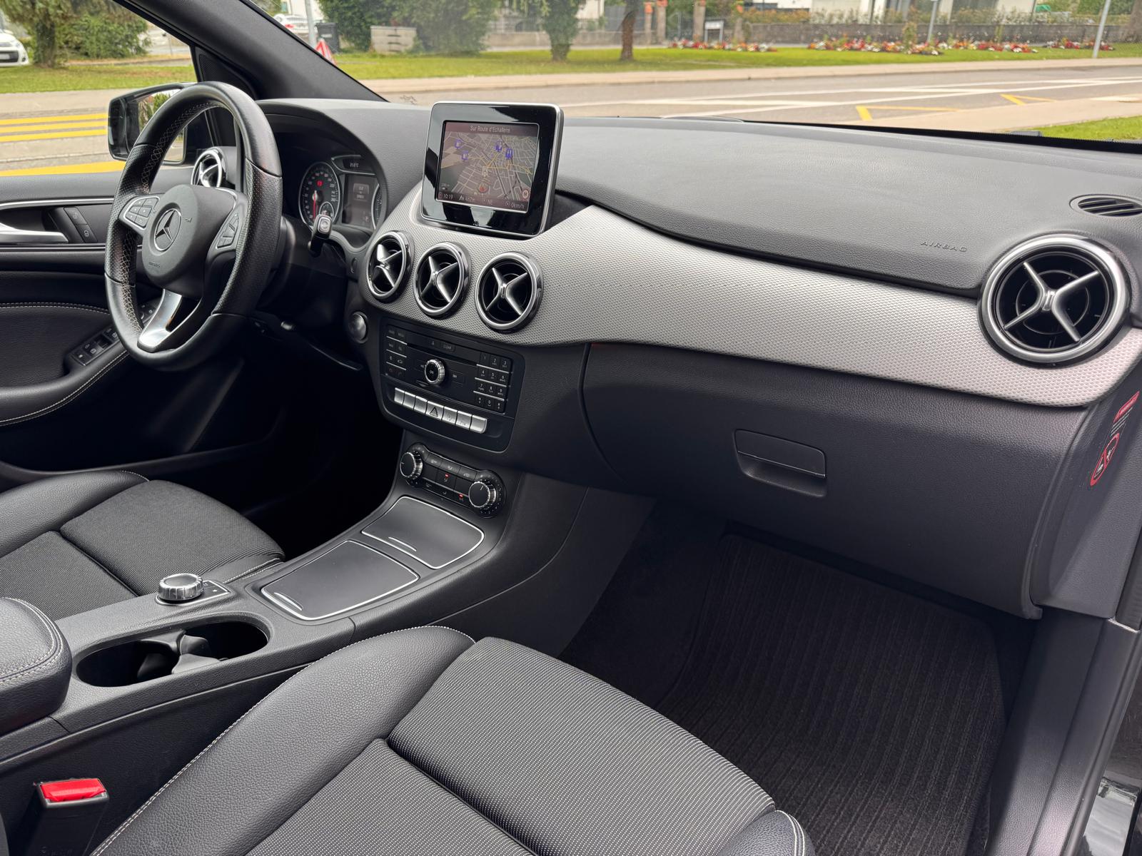 MERCEDES-BENZ B 200 Night Star 7G-DCT - 6