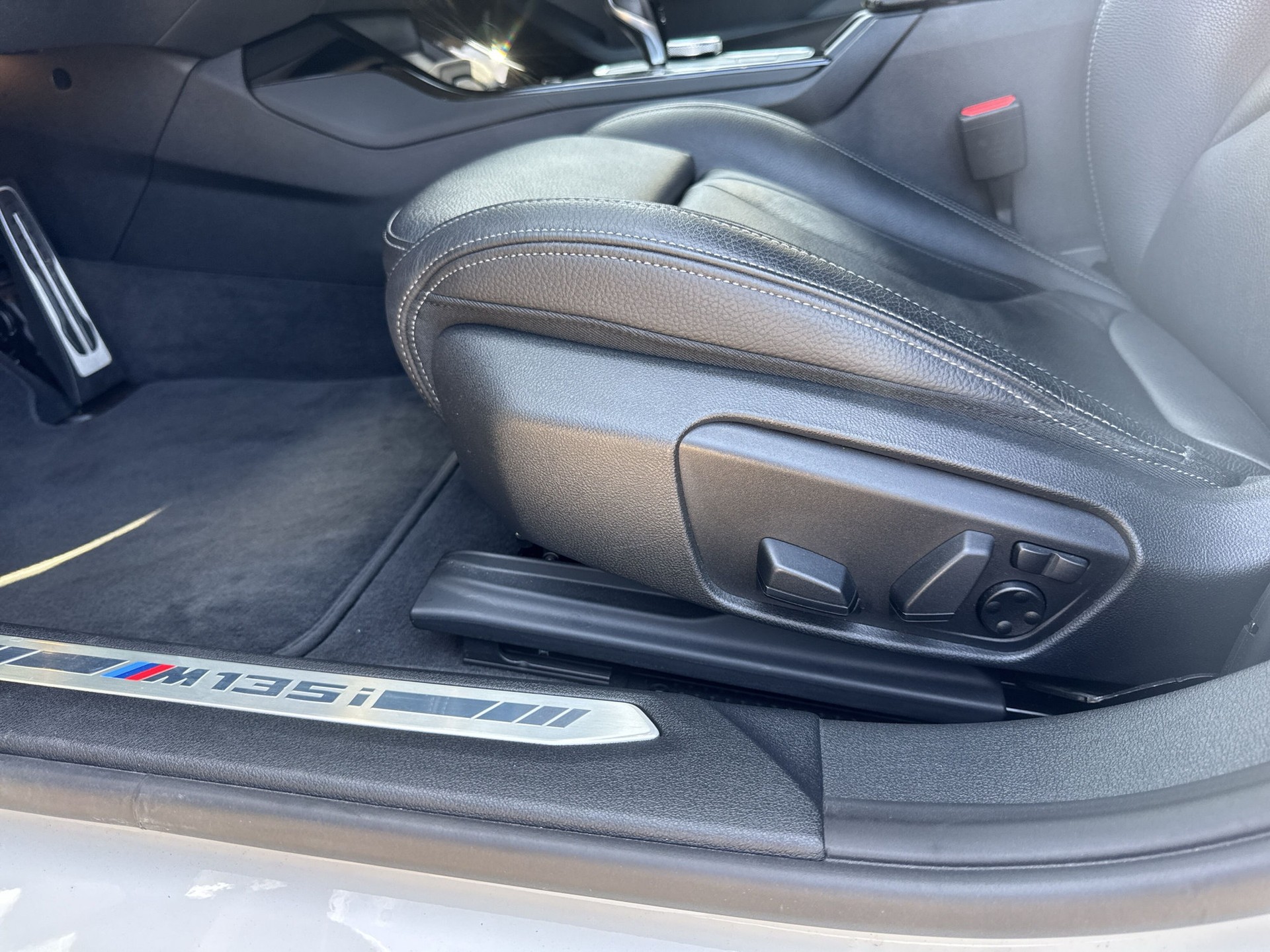 BMW M135i xDrive Steptronic - 18