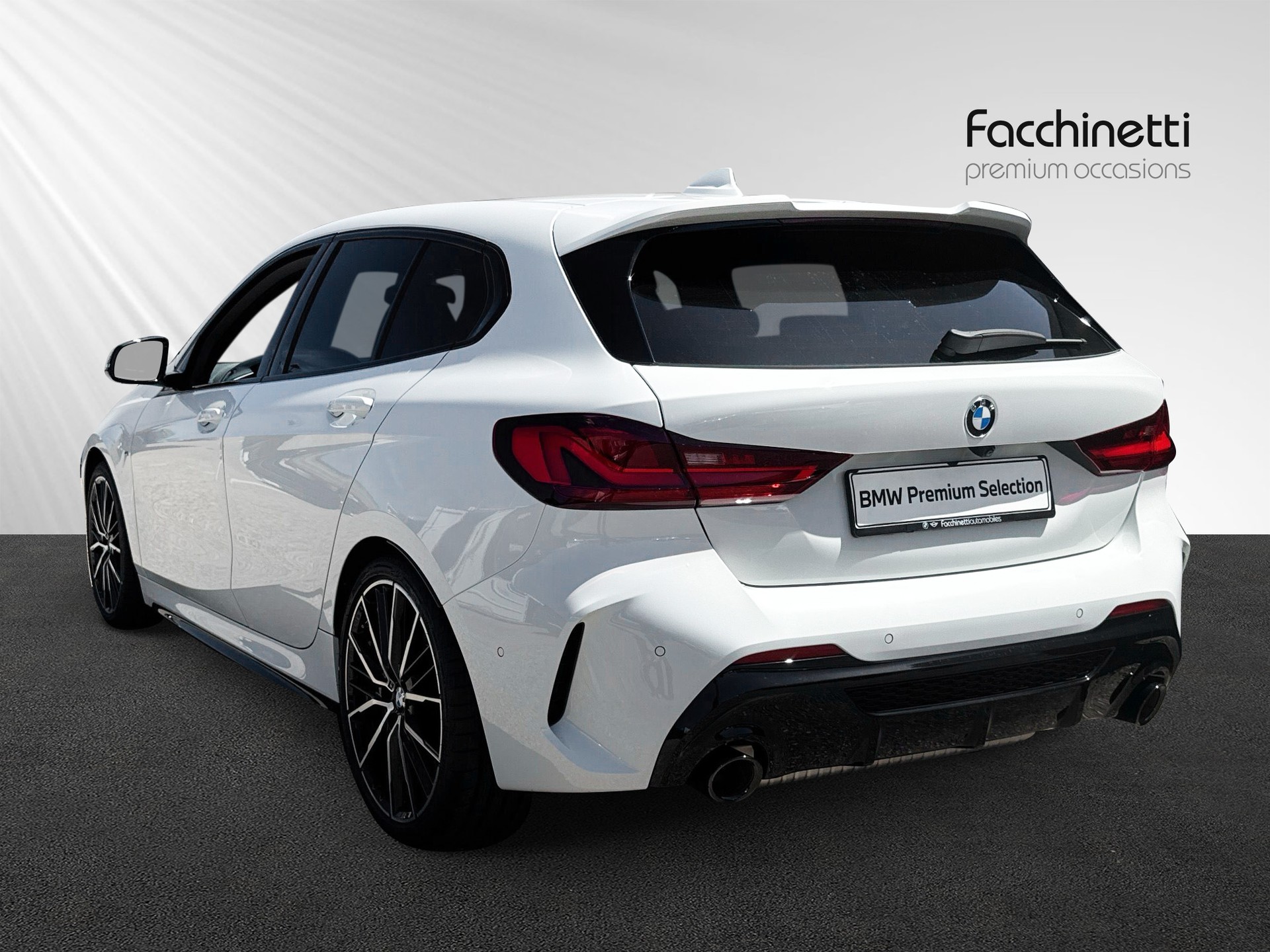 BMW M135i xDrive Steptronic - 3