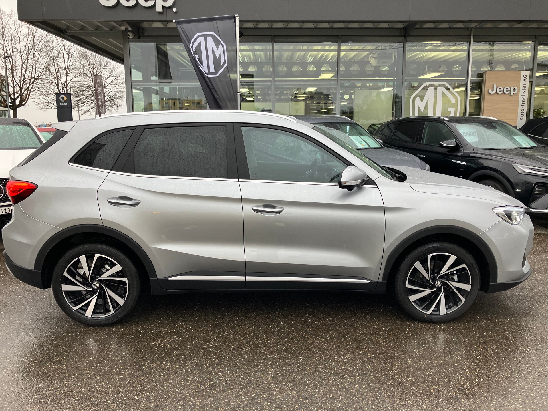 MG ZS 1.5 Hybrid+ Luxury - 2