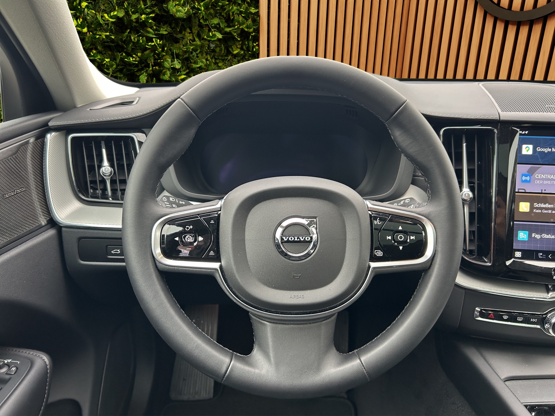 VOLVO XC60 2.0 T6 TE Xcentric eAWD - 12