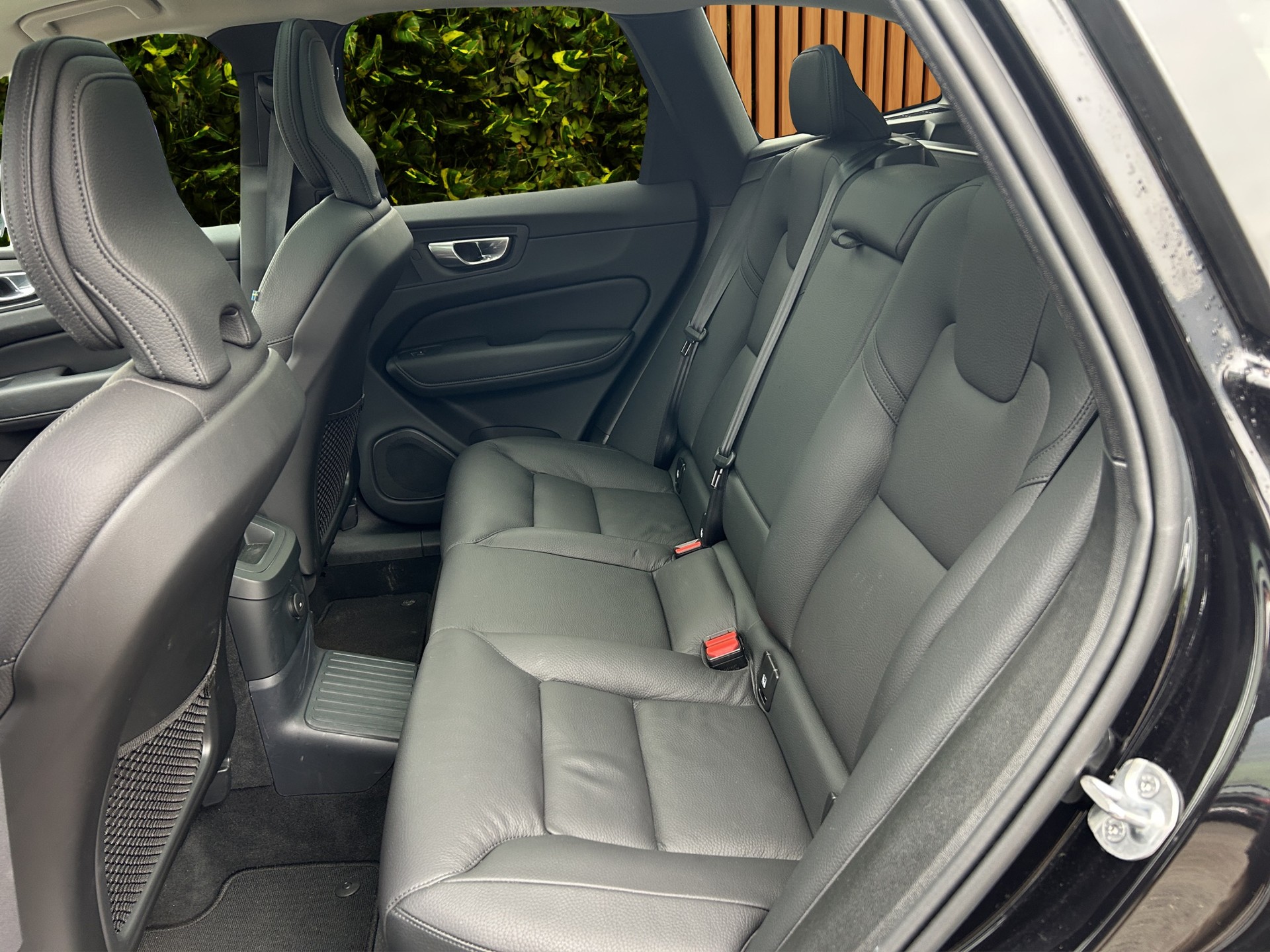 VOLVO XC60 2.0 T6 TE Xcentric eAWD - 10